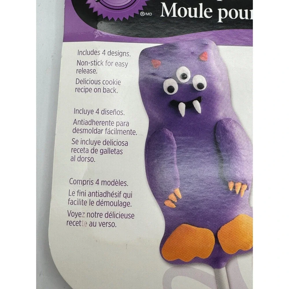 Wilton Pops Cookie‎ Pan Halloween Bat Monster Mummy Ghost Vampire Pop Mold